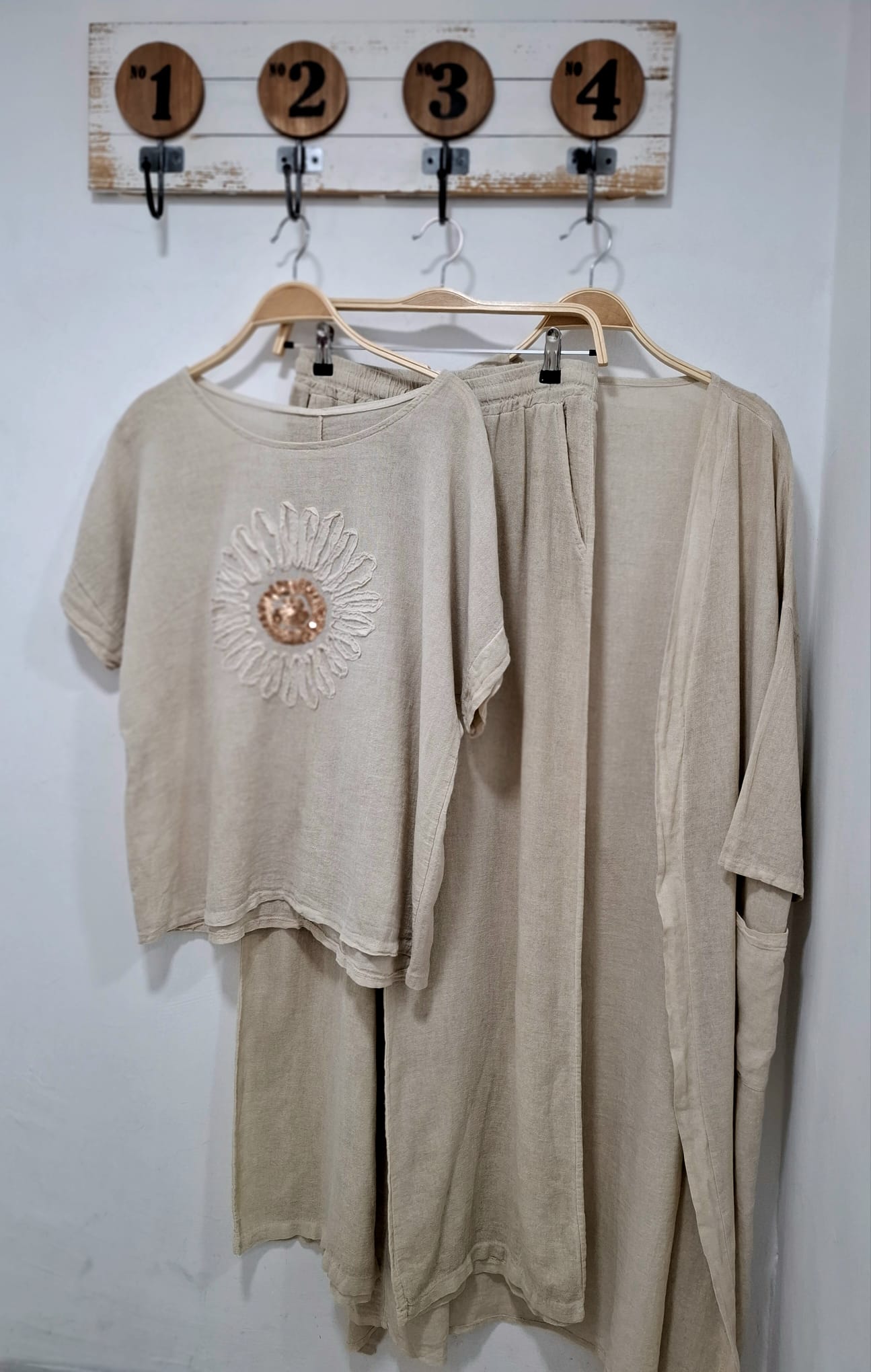 Conjunto Flor color beige - Imagen 4