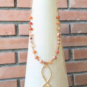 collar pez dorado piedras ágata color naranja y tres posiciones